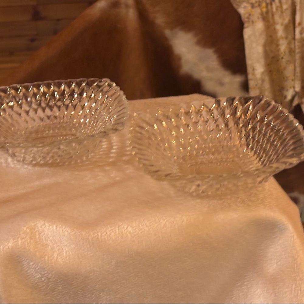 Indiana Glass Diamond-Cut Clear Bowls